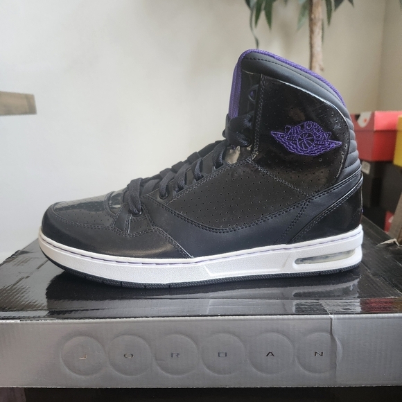 Jordan Classic '91 Black/Varsity Purple-White 9.5M - Picture 1 of 11